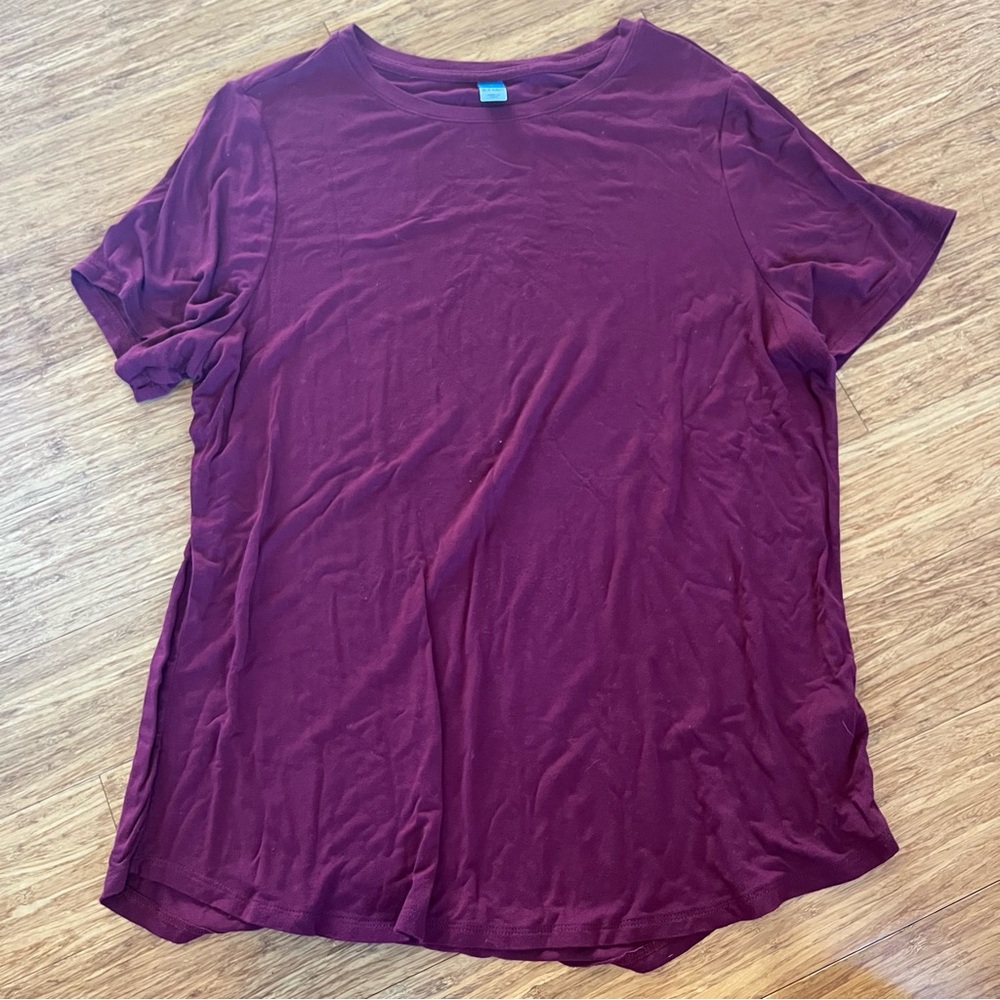 Old Navy Burgundy Flowy Short Sleeve Tee